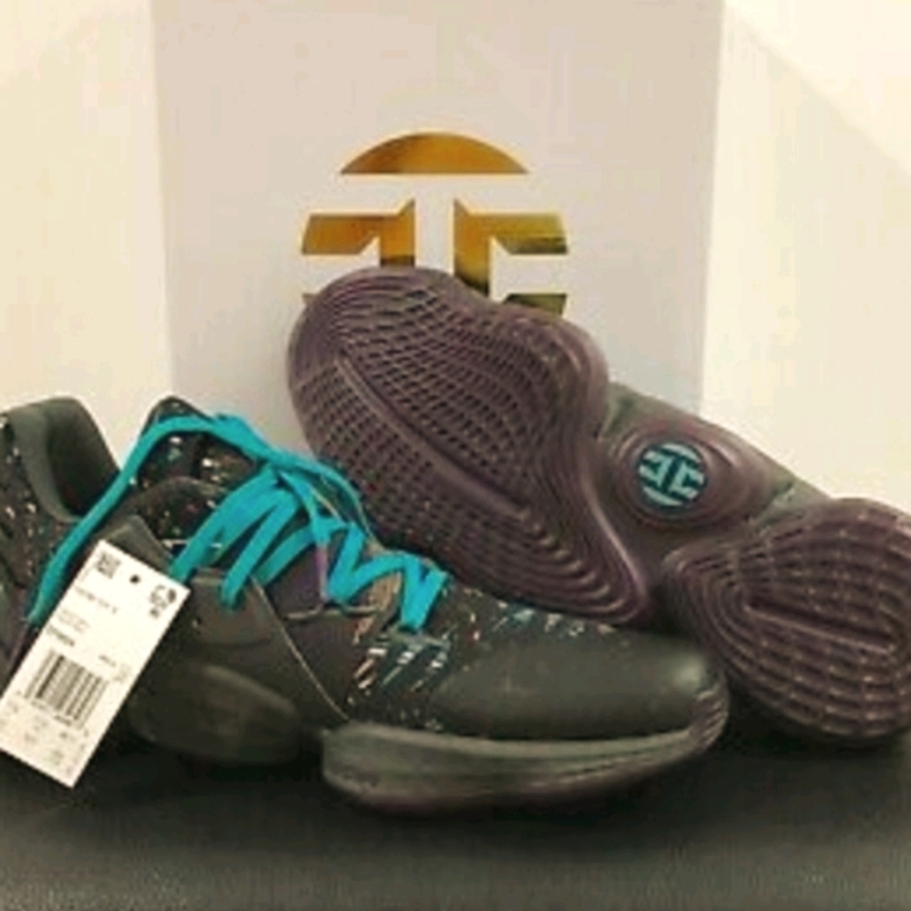 Adidas Harden Vol 4.0 NWT in box